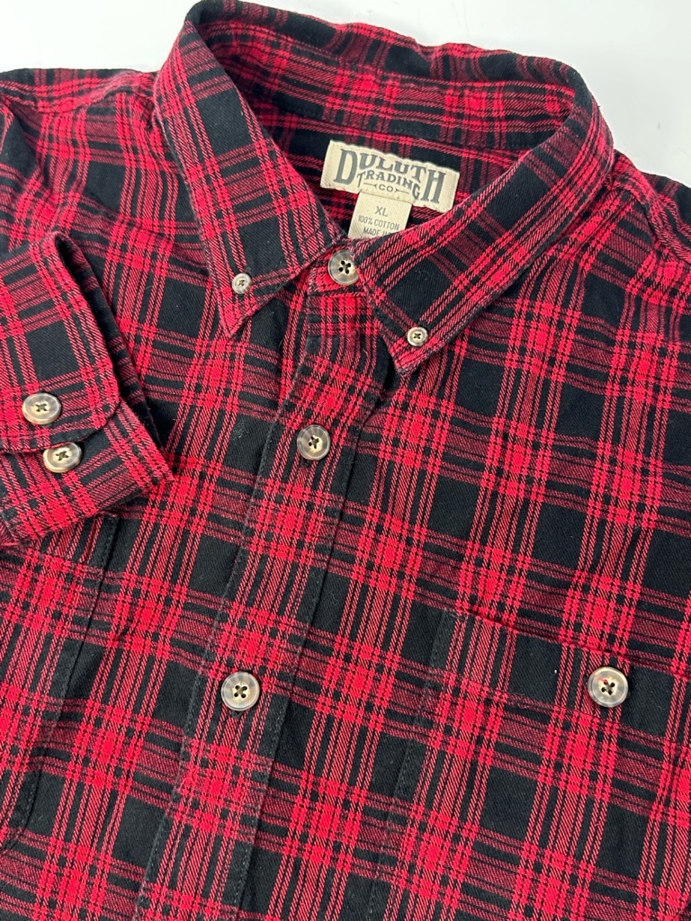 Duluth Trading Mens XL Red Black Plaid Button Up Long Sleeve Cotton Shirt A5